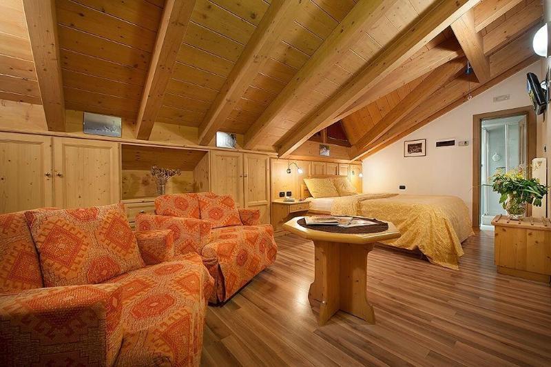 Steinbock B&B - Apartaments Лівіньо Екстер'єр фото